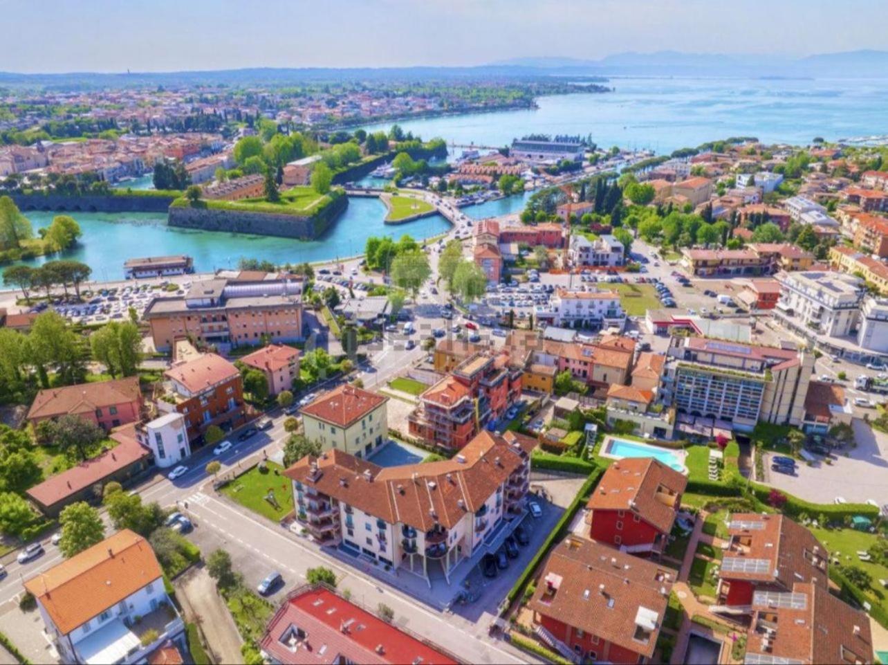 Roka House Lägenhet Peschiera del Garda Exteriör bild